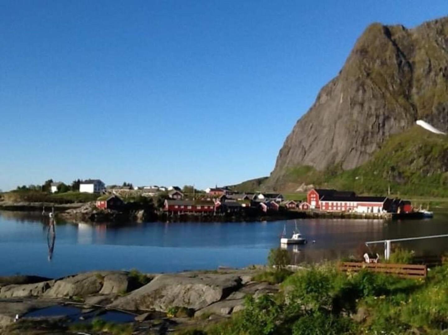 Nordlandshus Ved Havet Pa Reine, Lofoten Exteriér fotografie