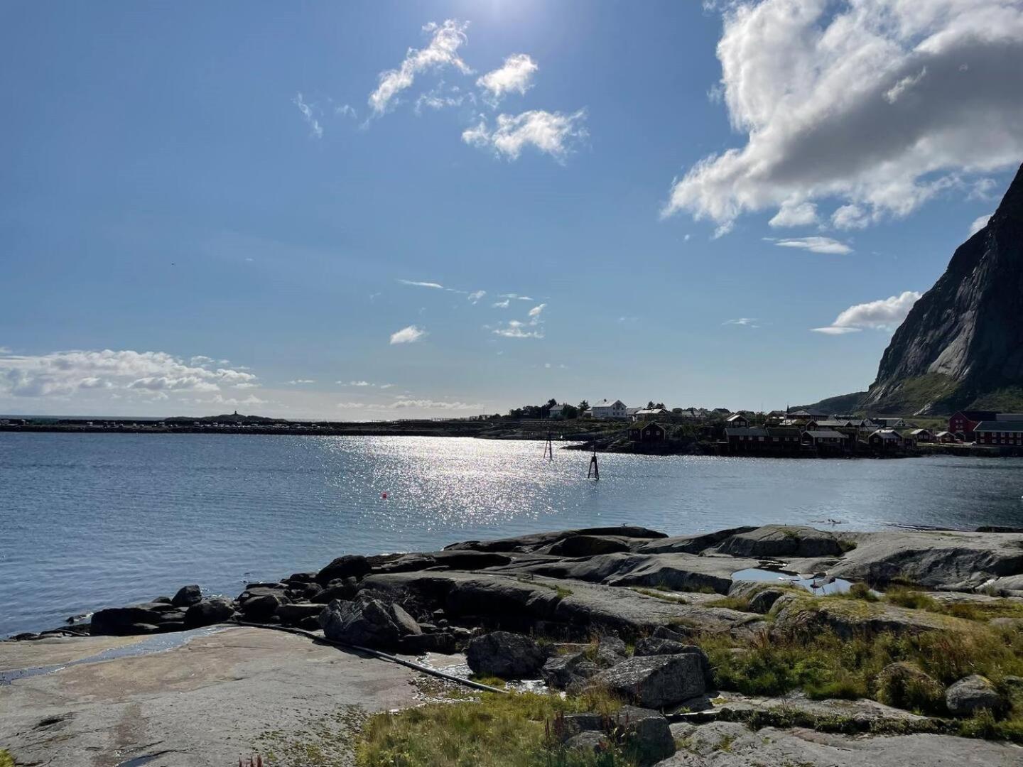 Nordlandshus Ved Havet Pa Reine, Lofoten Exteriér fotografie