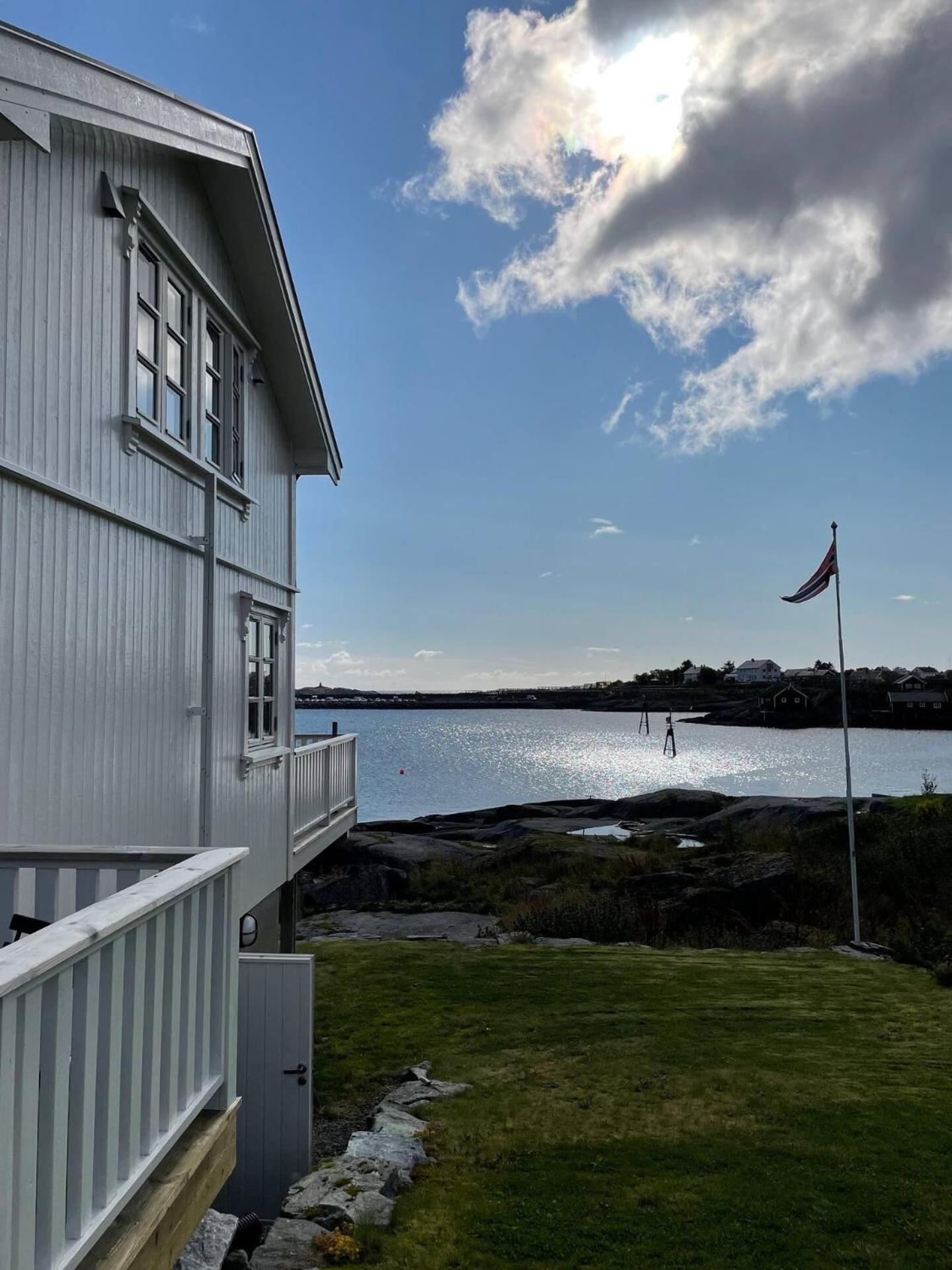 Nordlandshus Ved Havet Pa Reine, Lofoten Exteriér fotografie